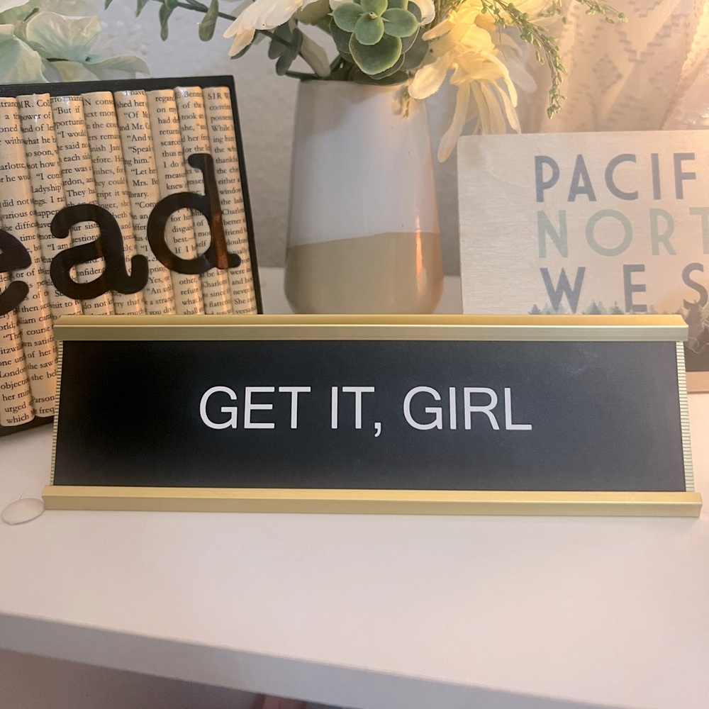 Get it Girl / The Boss Reversible Nameplate